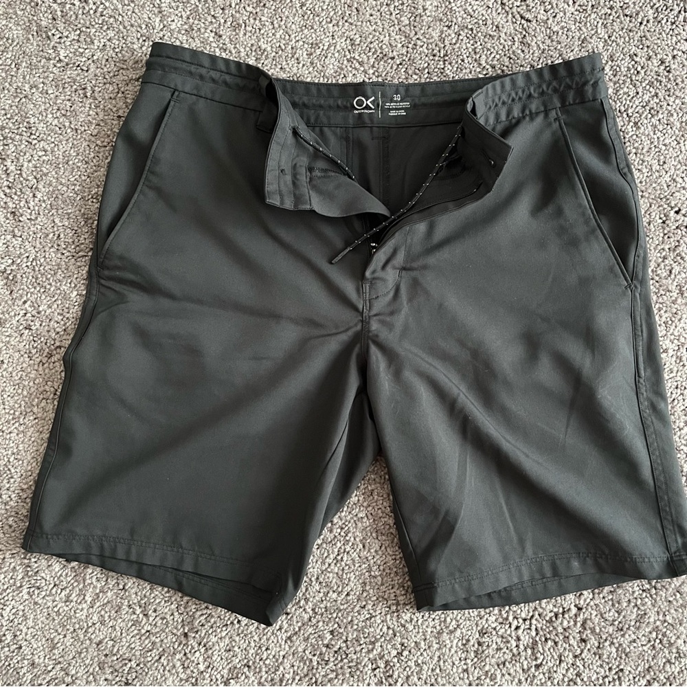 OUTERKNOWN Nomadic Hybrid Shorts size 30